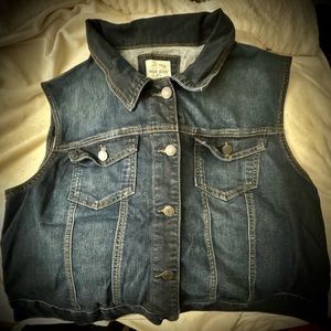 Ladies Denim Vest, Wax Jeans size 2xl, NWOT, no stains, chest 23” across,